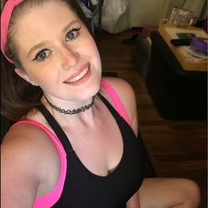 Meet your Posher, Holly